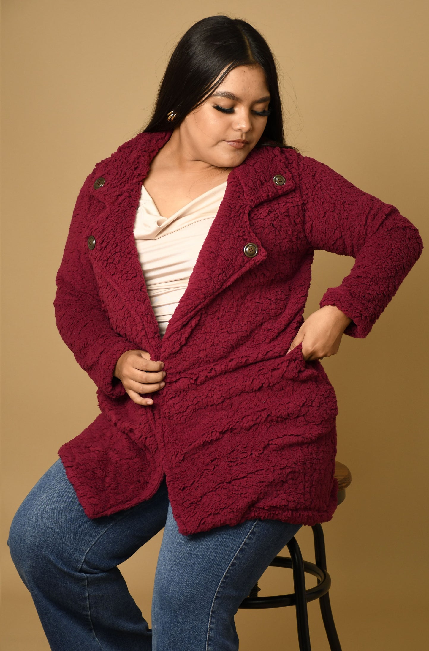 Abrigo Largo Efecto Peluche Oversize para Mujer - Estilo y Comodidad