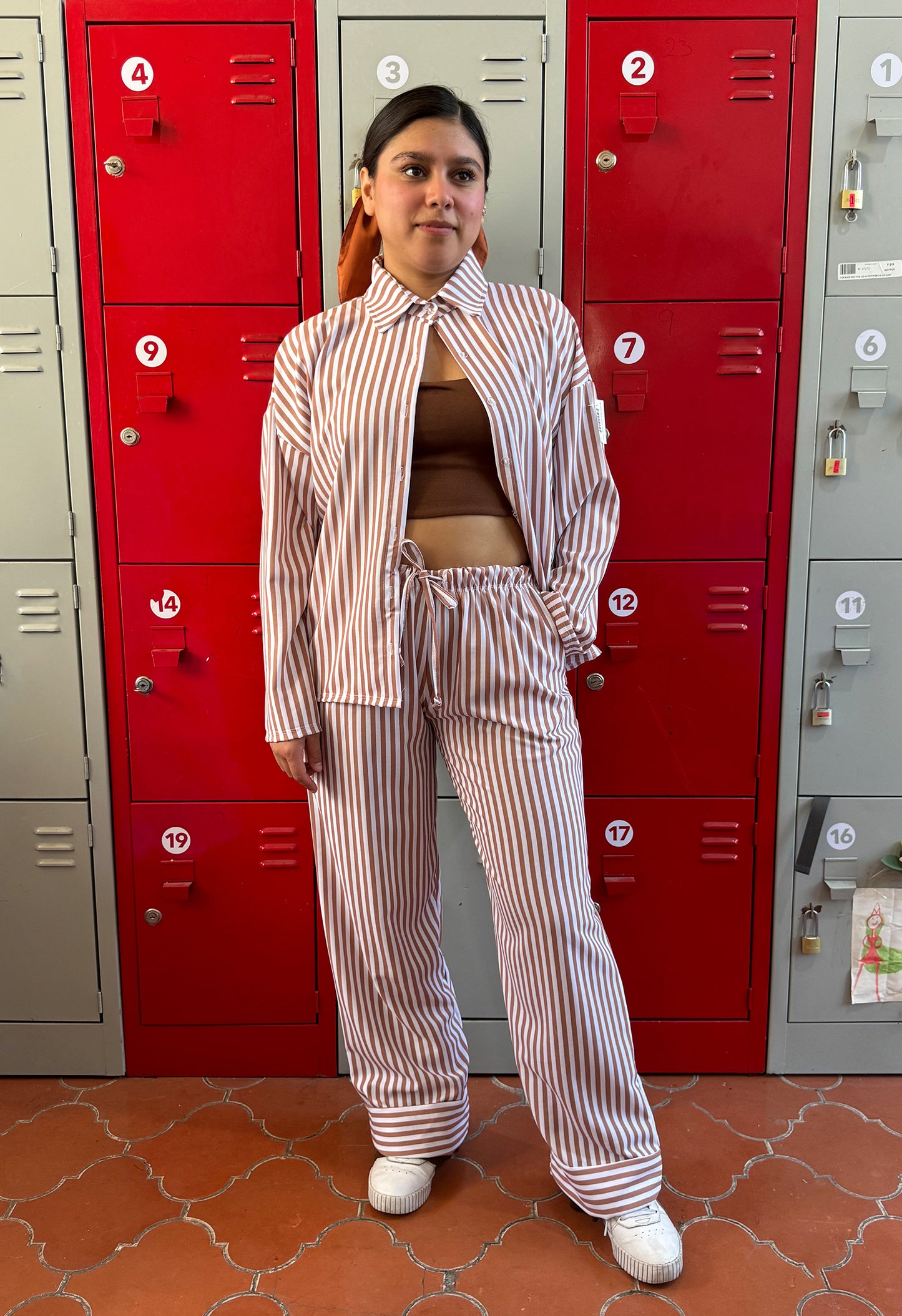Conjunto de Rayas para Mujer | Camisa y Pantalón con Estilo Sofisticado