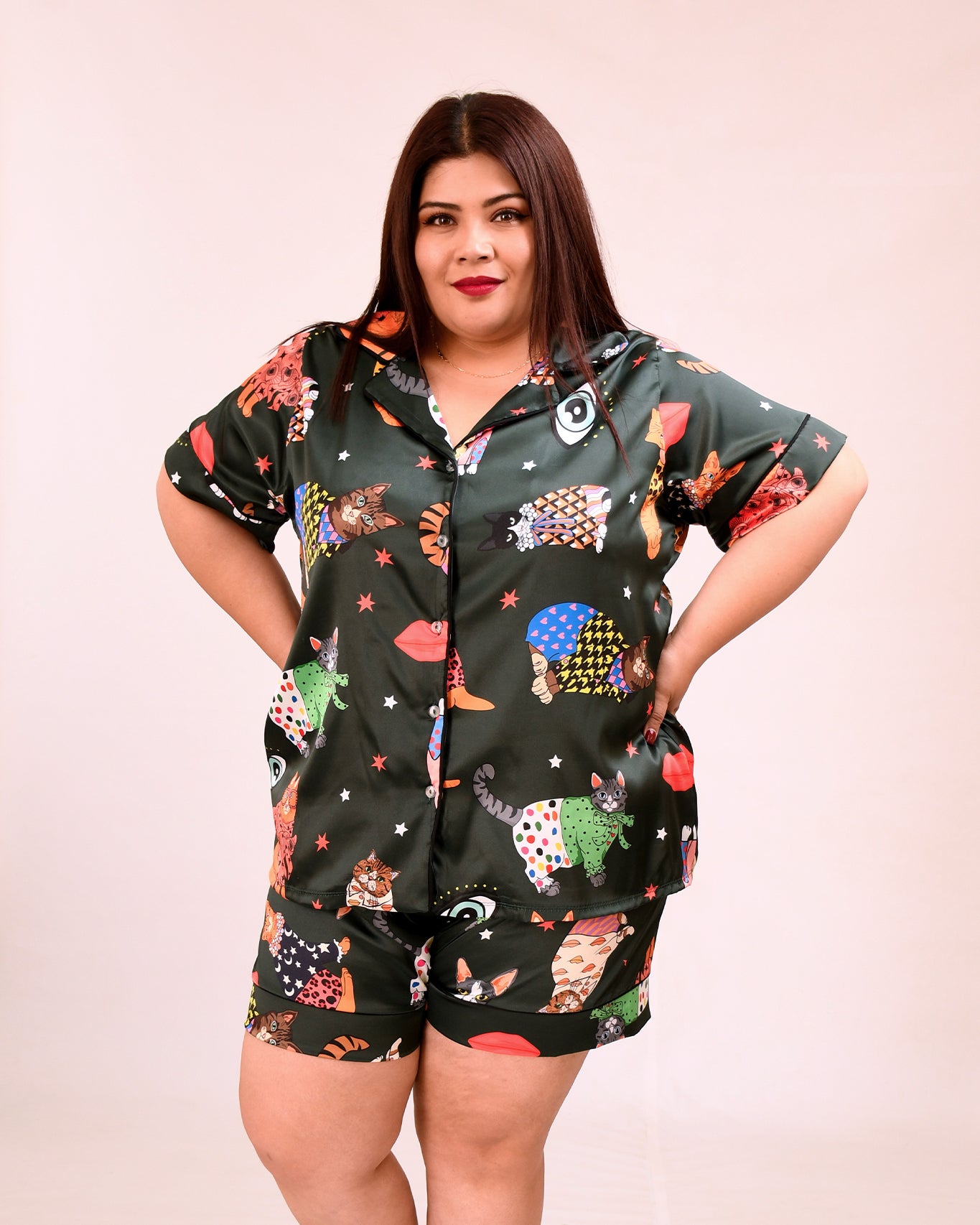 Conjunto pijama en tela satín Talla Extra Grande – Elegancia y Comodidad