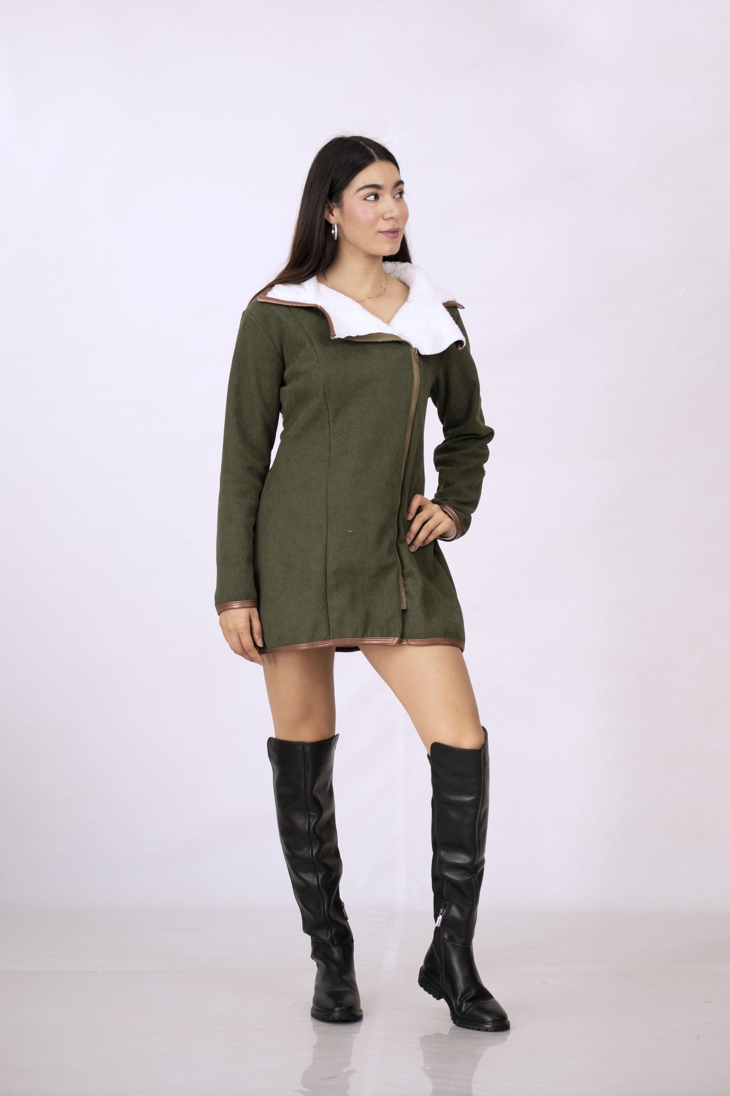 azadora Pana con Borrega – Calidez y Estilo para el Invierno
