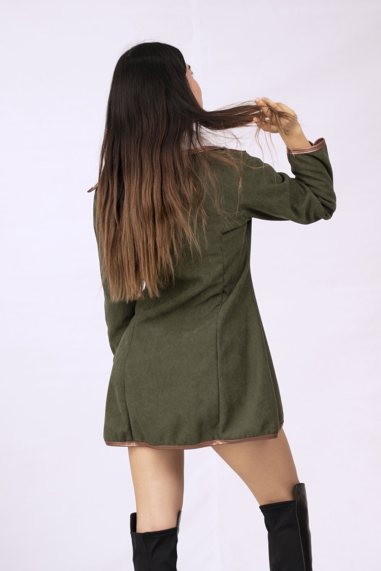 azadora Pana con Borrega – Calidez y Estilo para el Invierno