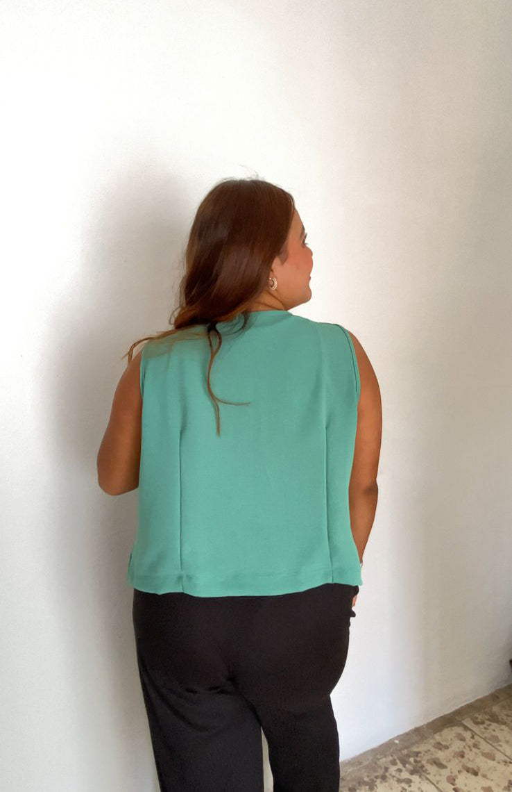 Chaleco Bordado Verde | Elegancia y Estilo Atemporal