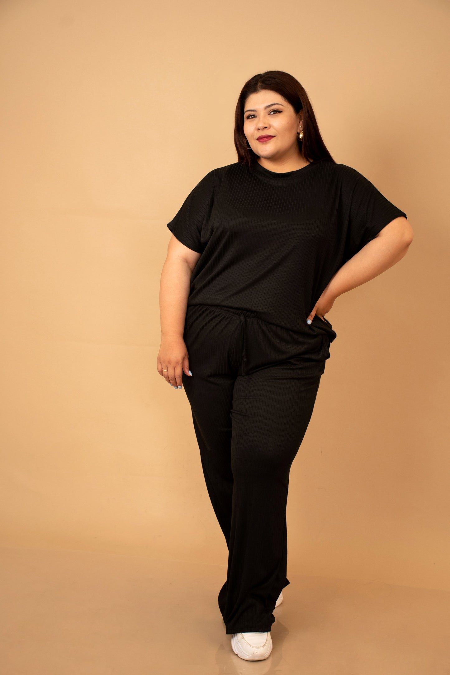 Conjunto de Pantalón y Blusa Talla Extra en Tela Suave – Cómodo y Estiloso para el Día a Día