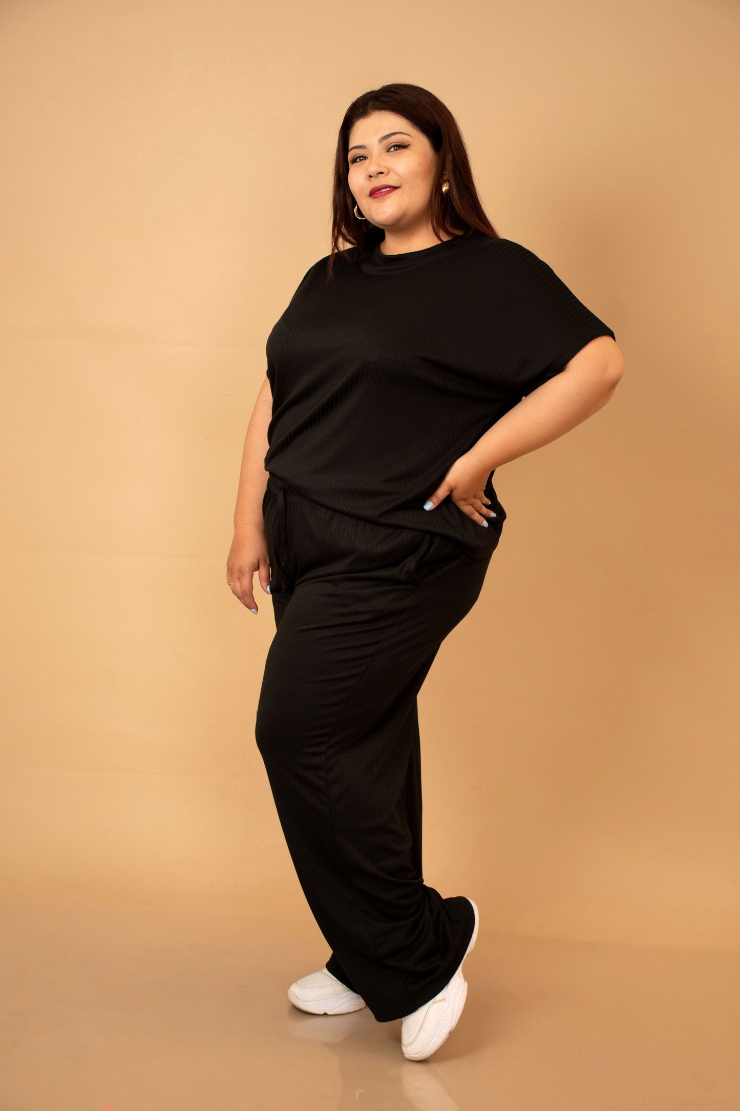 Conjunto de Pantalón y Blusa Talla Extra en Tela Suave – Cómodo y Estiloso para el Día a Día
