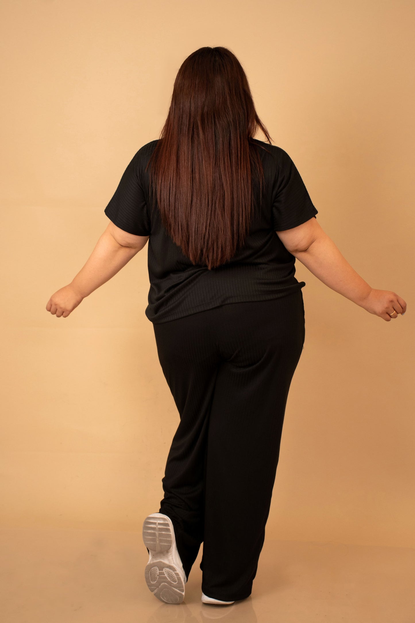 Conjunto de Pantalón y Blusa Talla Extra en Tela Suave – Cómodo y Estiloso para el Día a Día