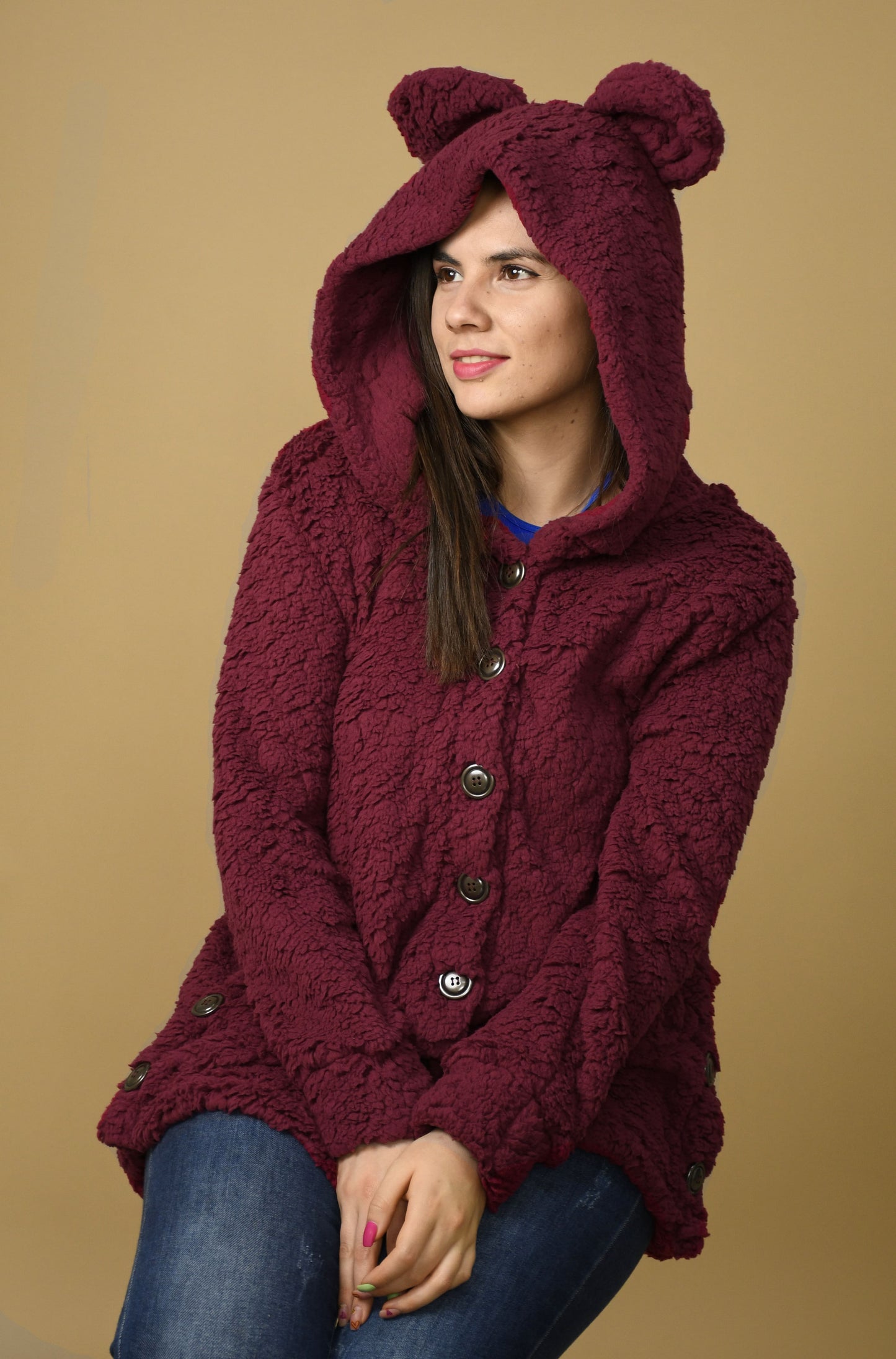 Abrigo Largo Efecto Peluche con Orejitas - Comodidad y Estilo Único