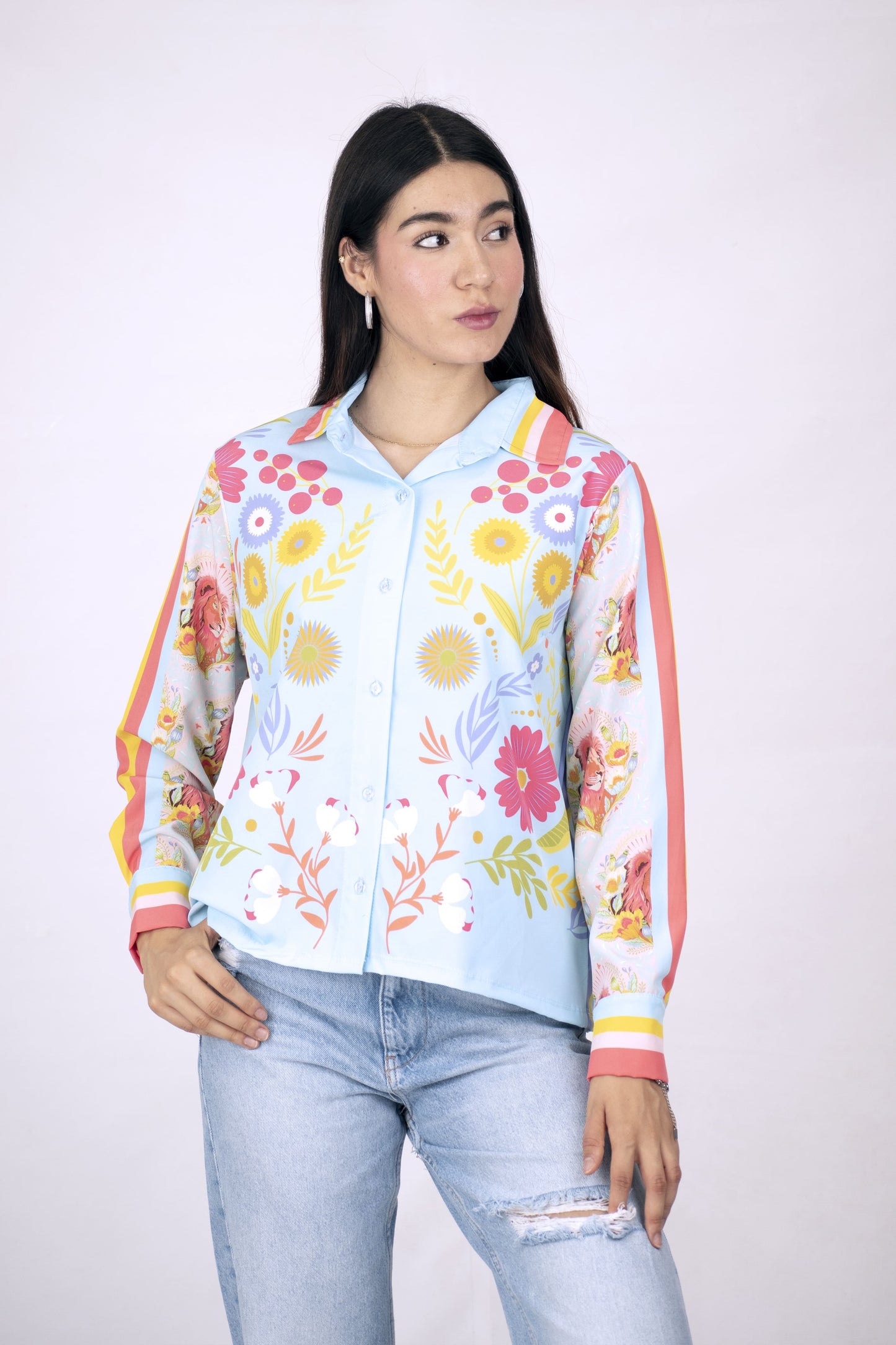 Camisa de Mujer Estampado Floral – Estilo Fresco y Elegante