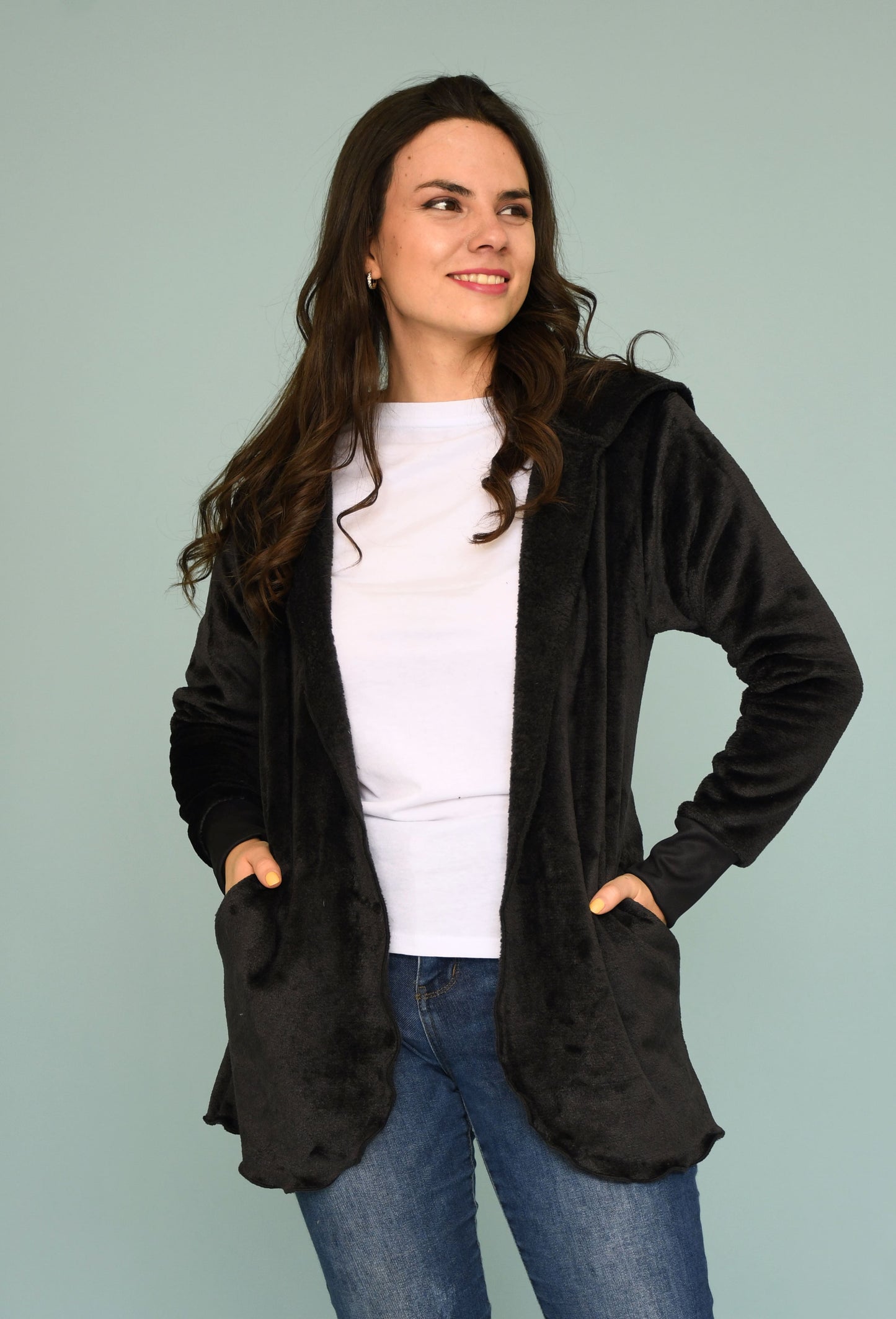 Chaqueta Larga de Franela con Capucha para Mujer Unitalla – Calidez y Estilo para el Invierno