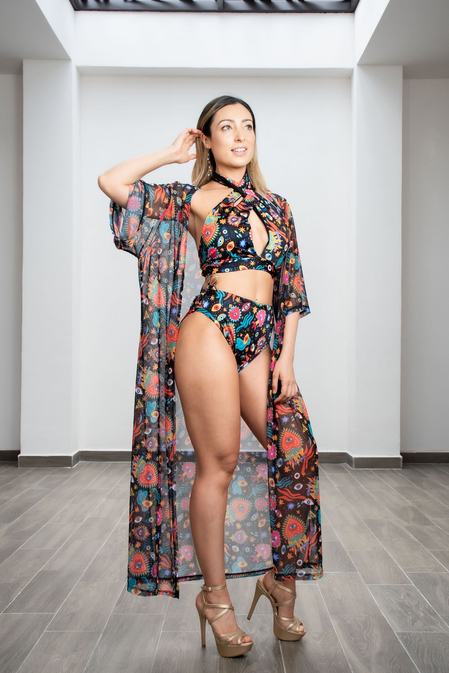 Conjunto de bikini con capa ligera estampada para mujer – Estilo y Comodidad en la Playa