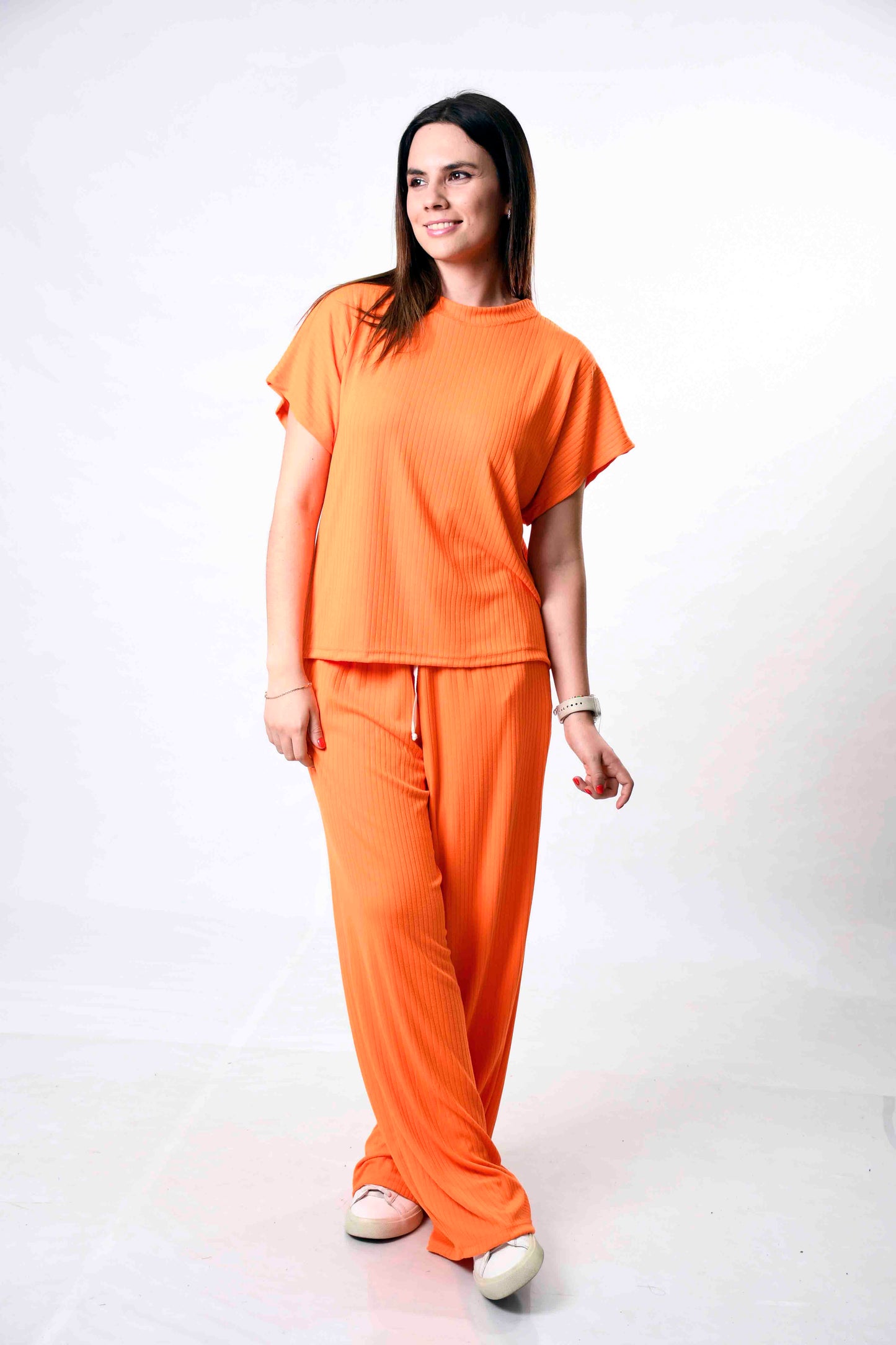 Conjunto de Pantalón y Blusa en Tela Fluida Oversize | Elegancia y Confort