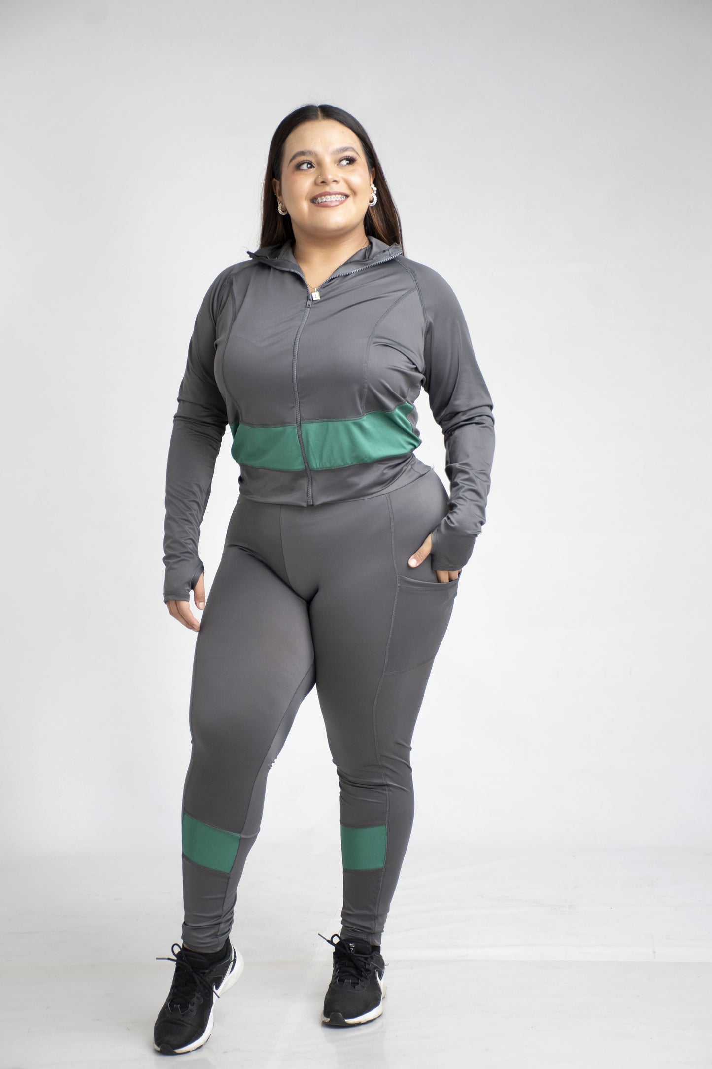 Conjunto deportivo para mujer talla Curvy – De Grande a Extra, Estilo y Comodidad para Entrenamientos