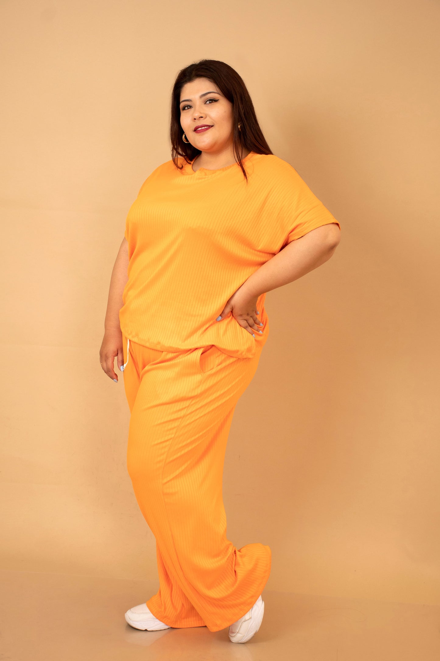 Conjunto de Pantalón y Blusa Talla Extra en Tela Suave – Cómodo y Estiloso para el Día a Día