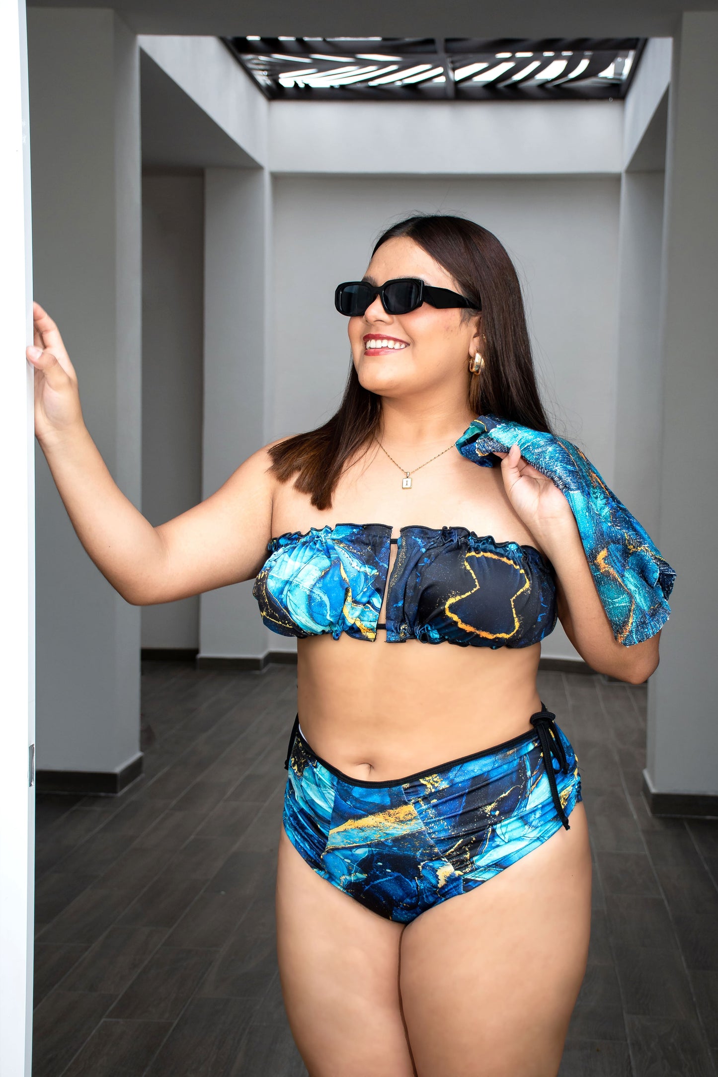 Conjunto Traje de Baño y Playera de Lentejuela – Glamour de Verano